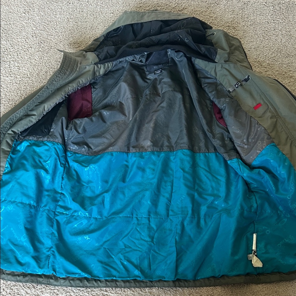 Dark Green Oakley Ski/Snowboard Jacket With Logo … - image 5